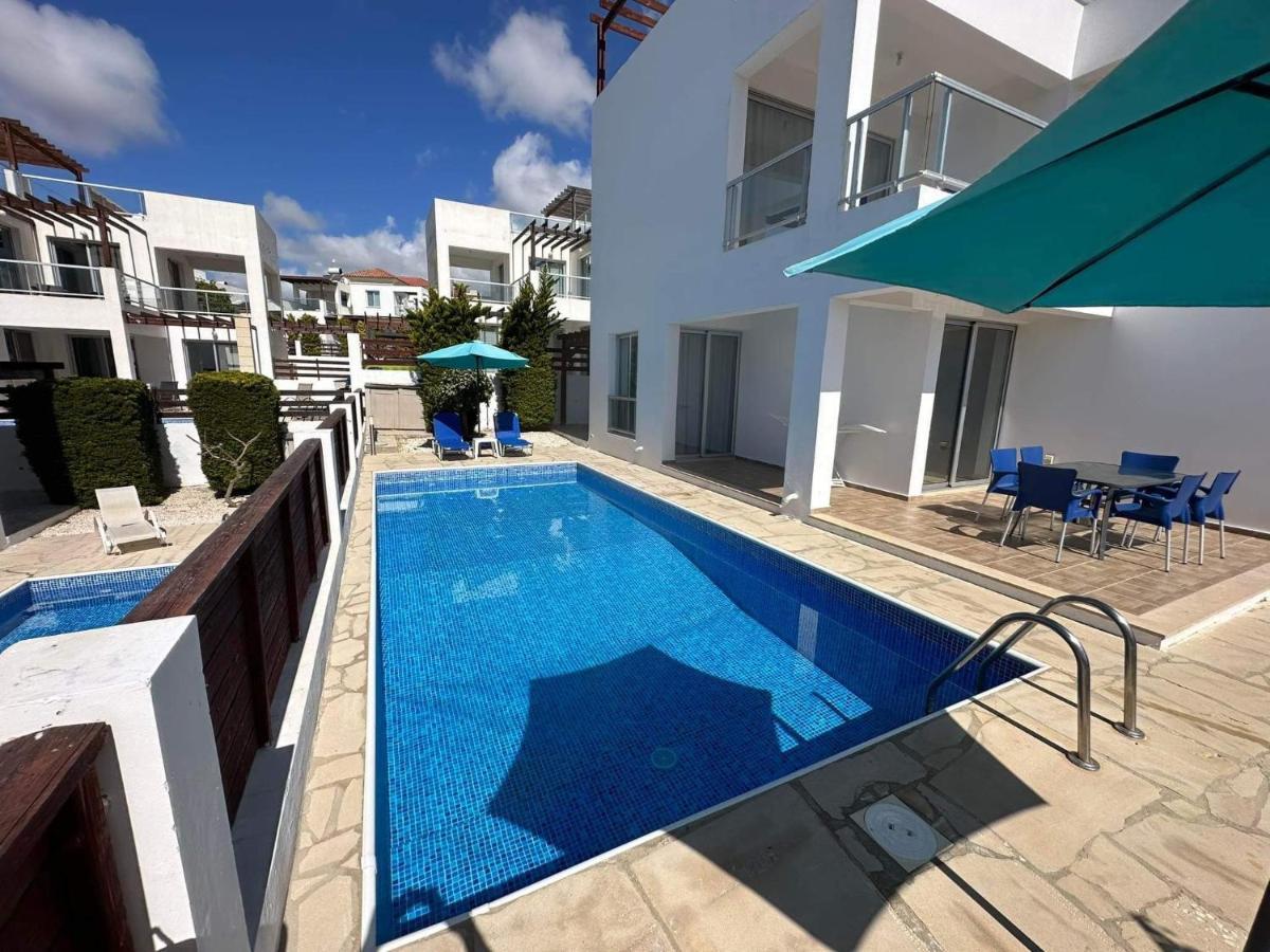 Villa Aqua Sunrise 1Km From Beach With Sea Views Коръл бей Екстериор снимка
