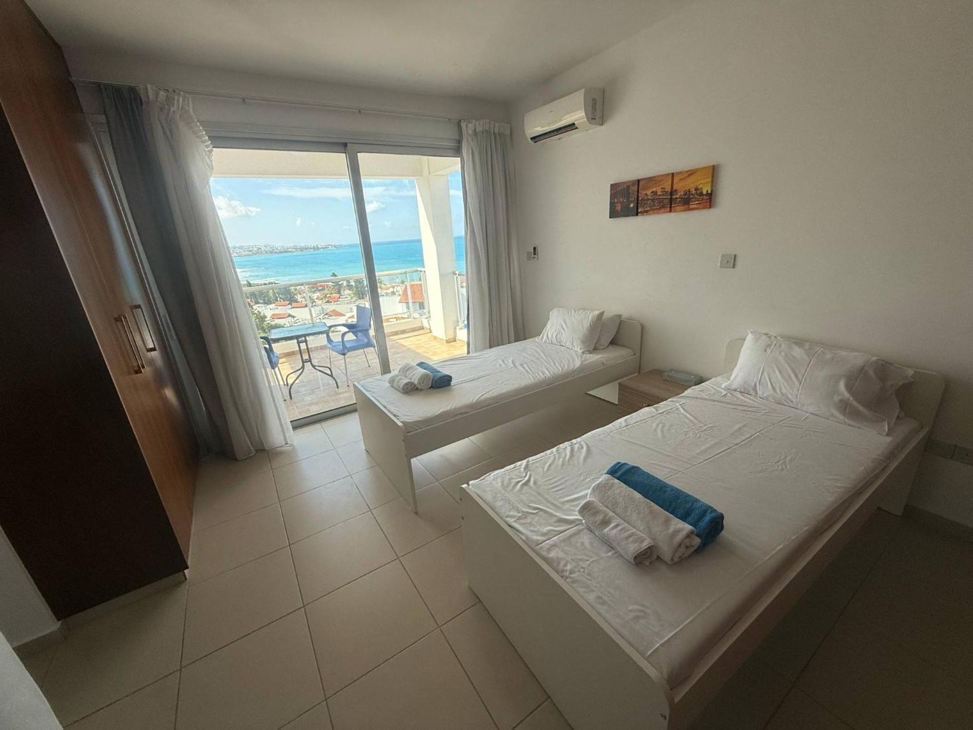 Villa Aqua Sunrise 1Km From Beach With Sea Views Коръл бей Екстериор снимка